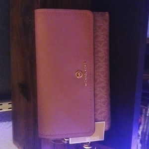 Michael Kors wallet wristlet@